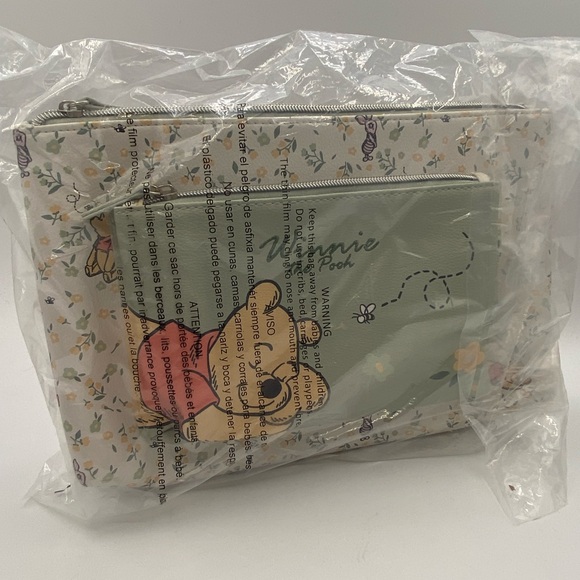 Winnie the Pooh Floral Pouch Set - Picture 1 of 2